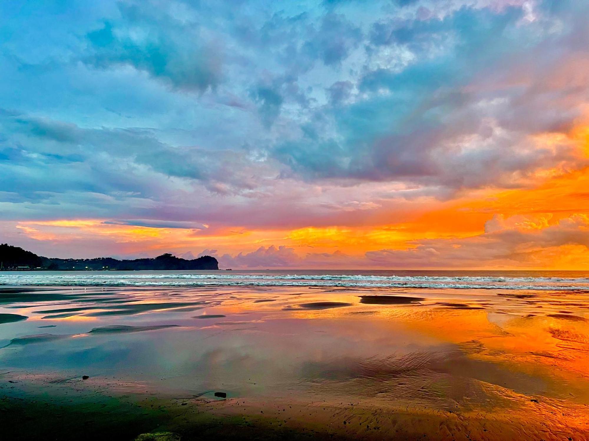 Beachfront Paradise Manuel Antonio Esterno foto