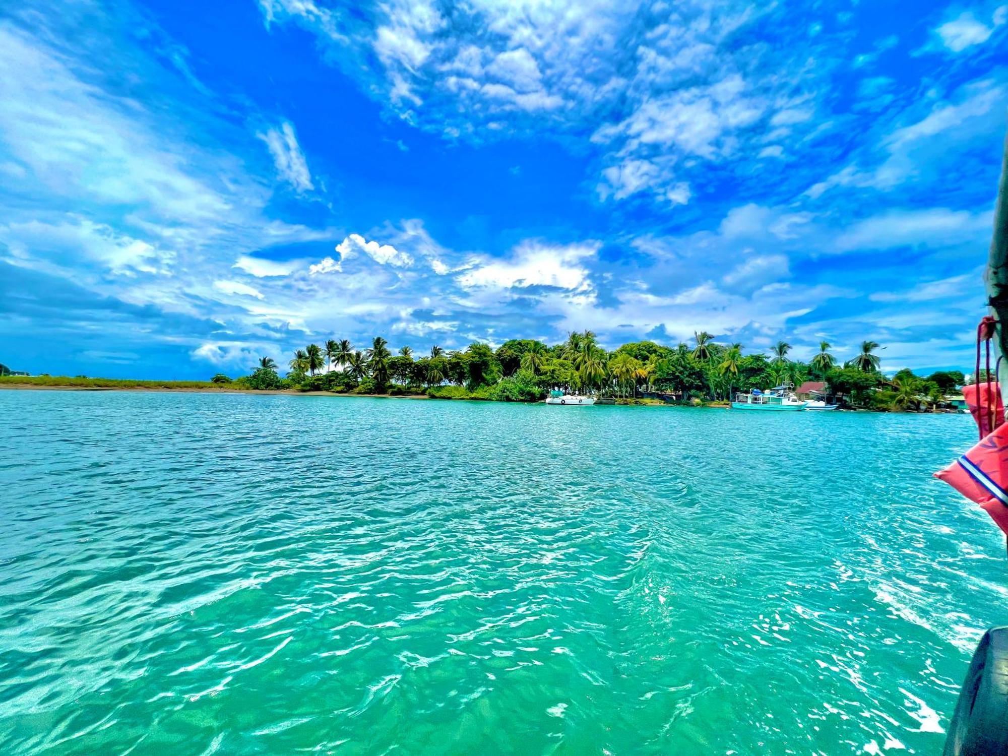 Beachfront Paradise Manuel Antonio Esterno foto