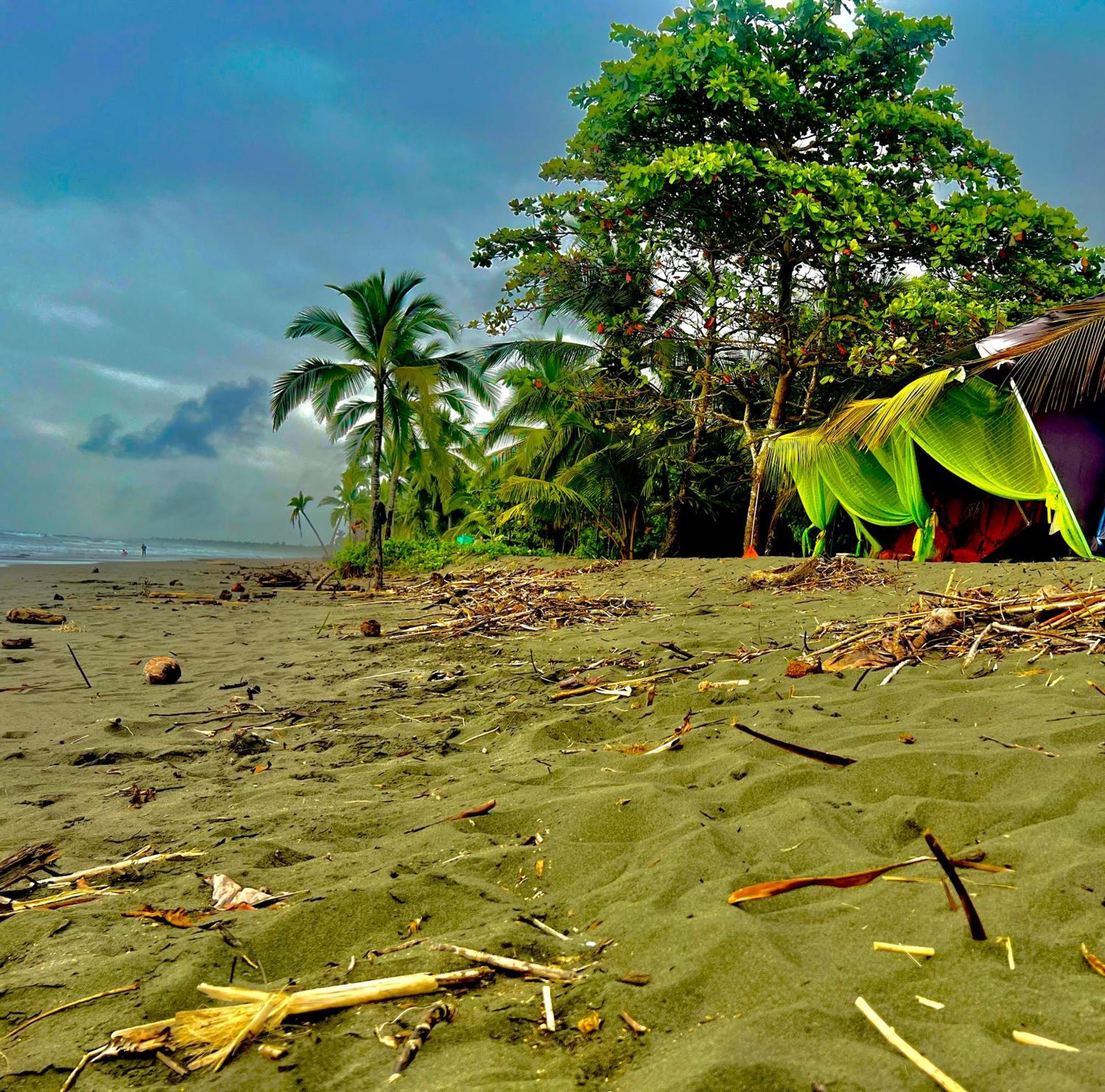 Beachfront Paradise Manuel Antonio Esterno foto